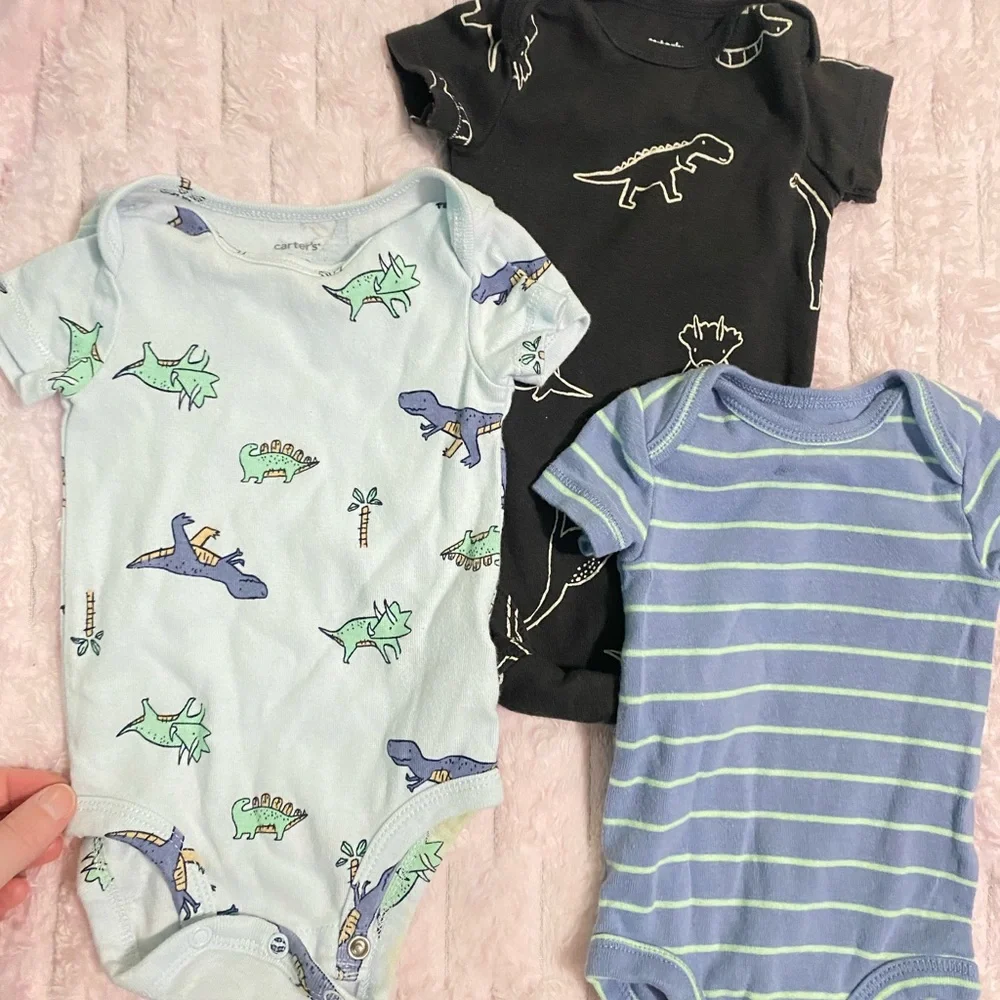 Carter’s onesie bundle